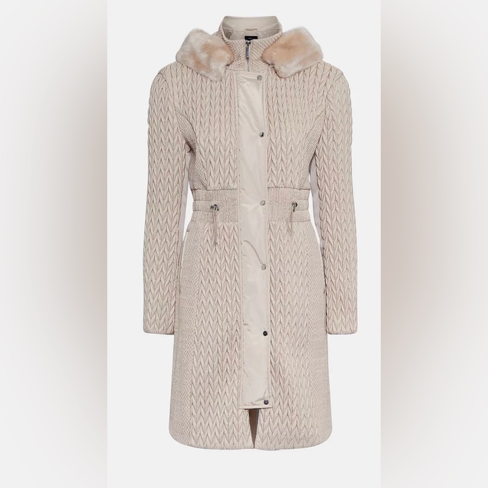 Karen Millen Long Quilted Faux Fur Trimmed Hood Coat
Size 6 silver new
